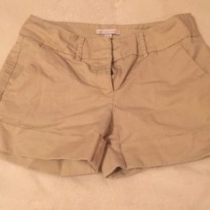 New York and Company size 0 (women’s) khaki shorts